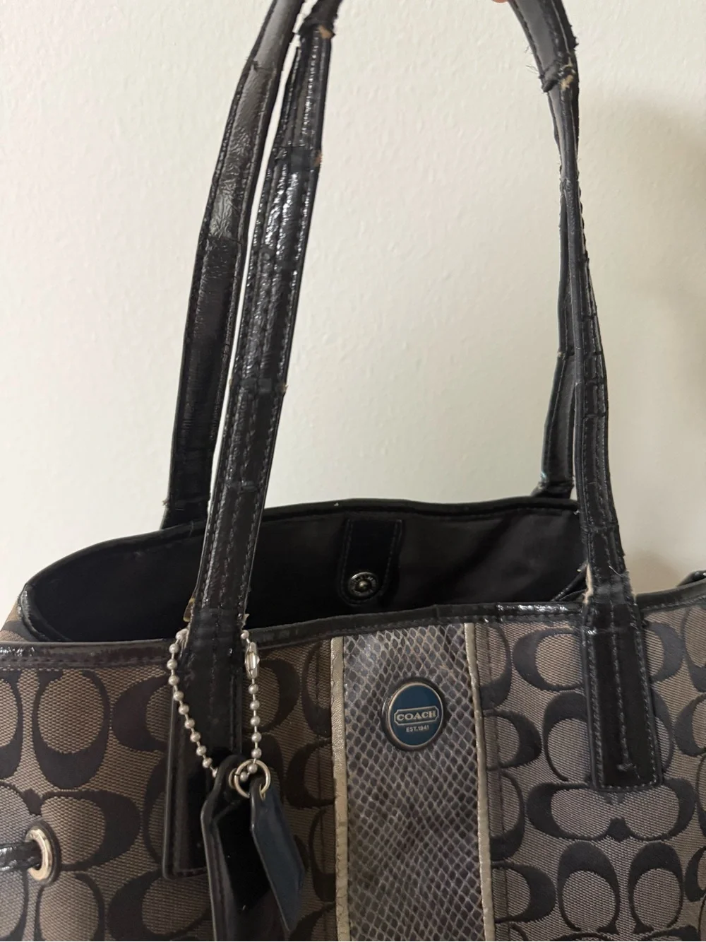 Coach shoulder bag